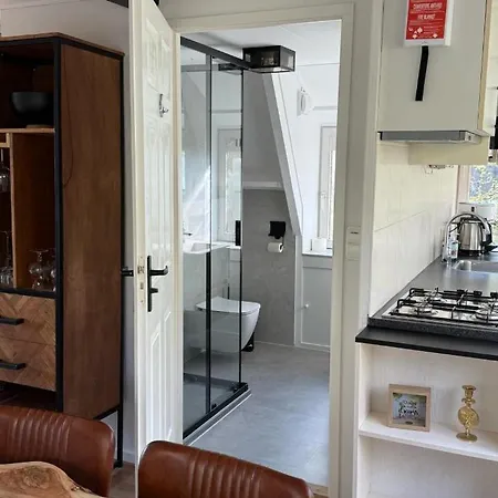 בקתה Je Suis 84 Sunclass *